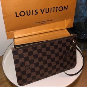 Louis Vuitton Damier Ebene Neverfull MM Pouch